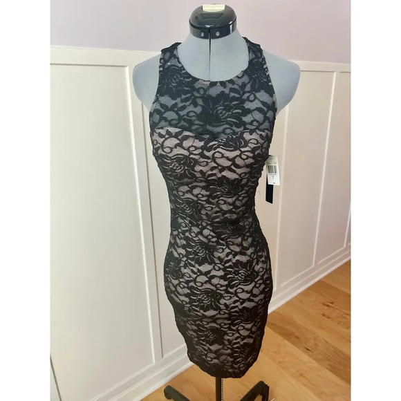 NEW Bodycon Lace Dress size 5 - Picture 1 of 10